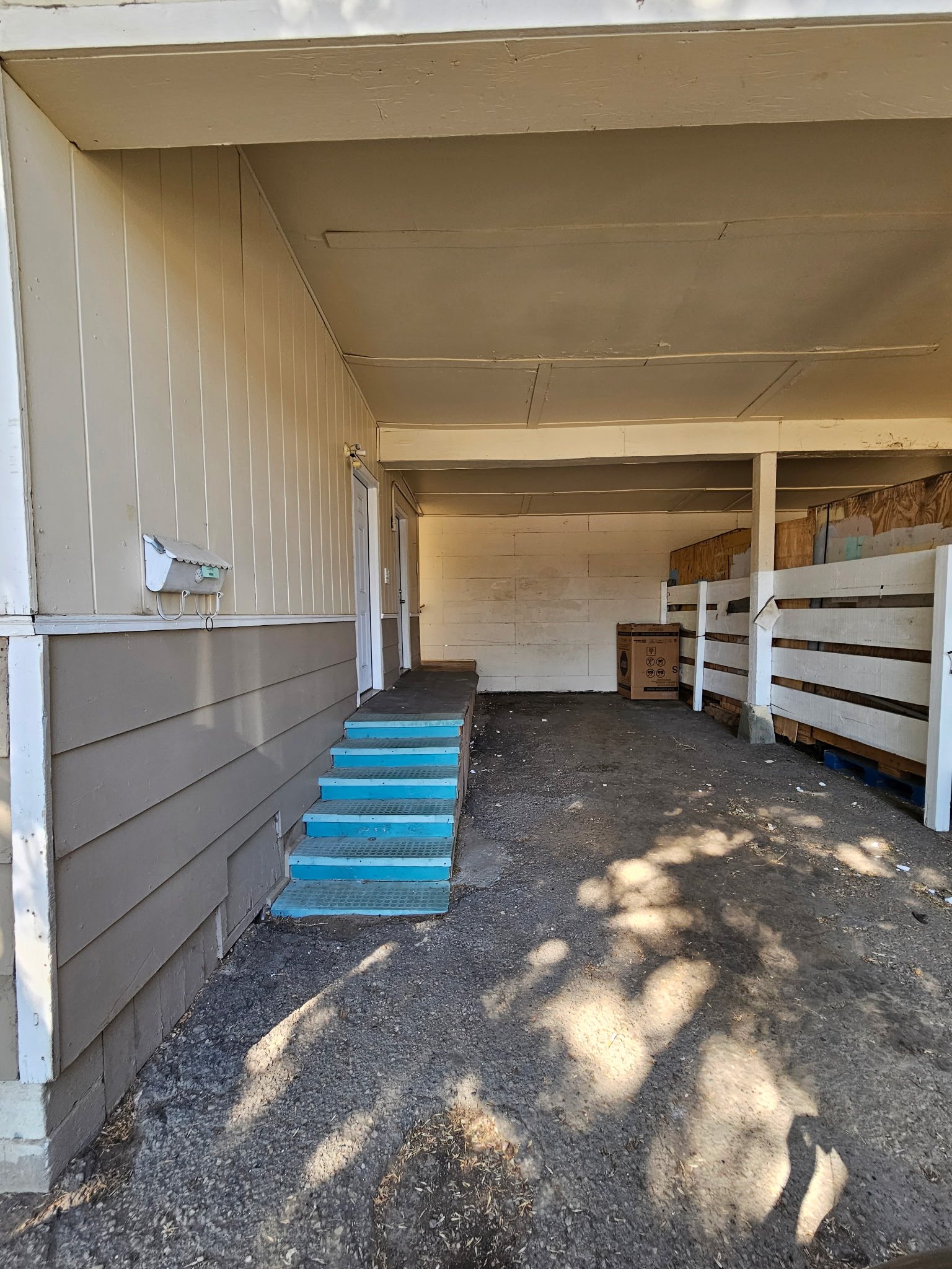 415 N 3rd W